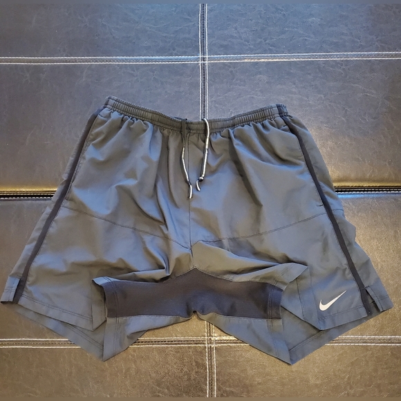 Nike Dri-FIT Woven Running Shorts - Picture 9 of 9